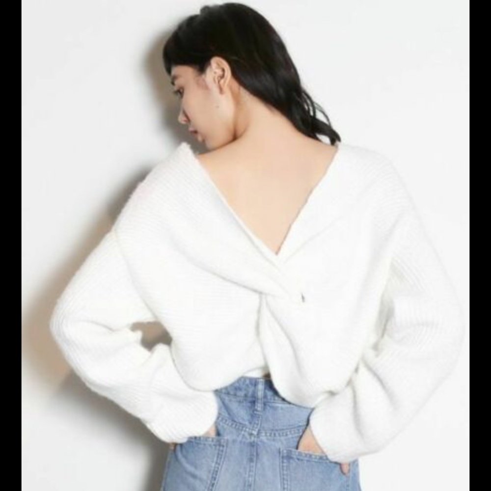 NWT‎ Emoda Knit Knotted Back Sweater in beige